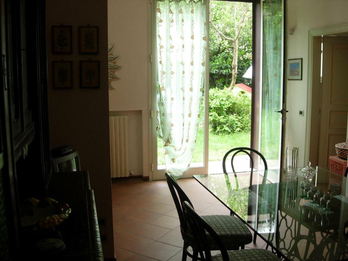 Appartamento Giardino Verde Módena Exterior foto